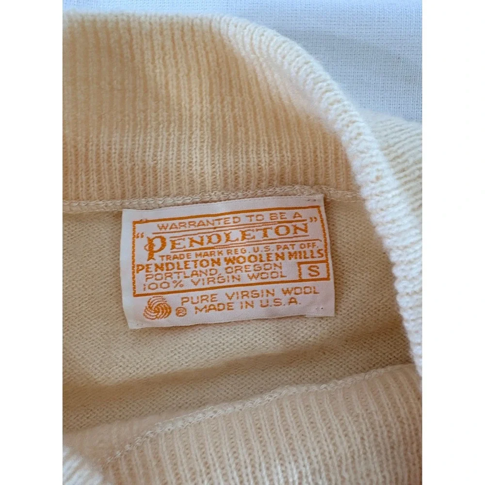 Vintage Pendleton Woolen Mills Cream Ivory 100% Virgin Wool Knit Sweater Small S